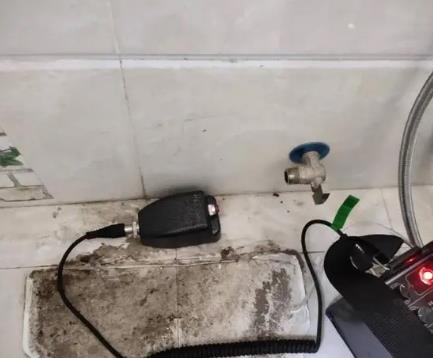 咸宁市屋顶漏水维修公司分享下卫生间漏水的危害及解决方法